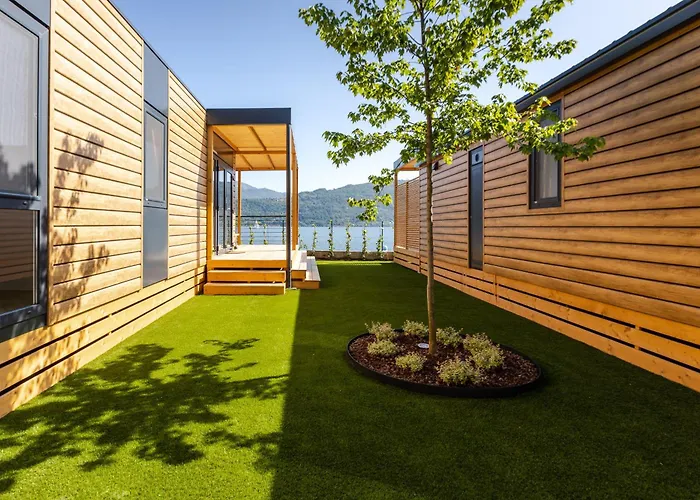 מלון דירות Maggiore Bay באוונו